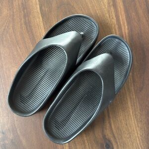 Nike Flip Flops